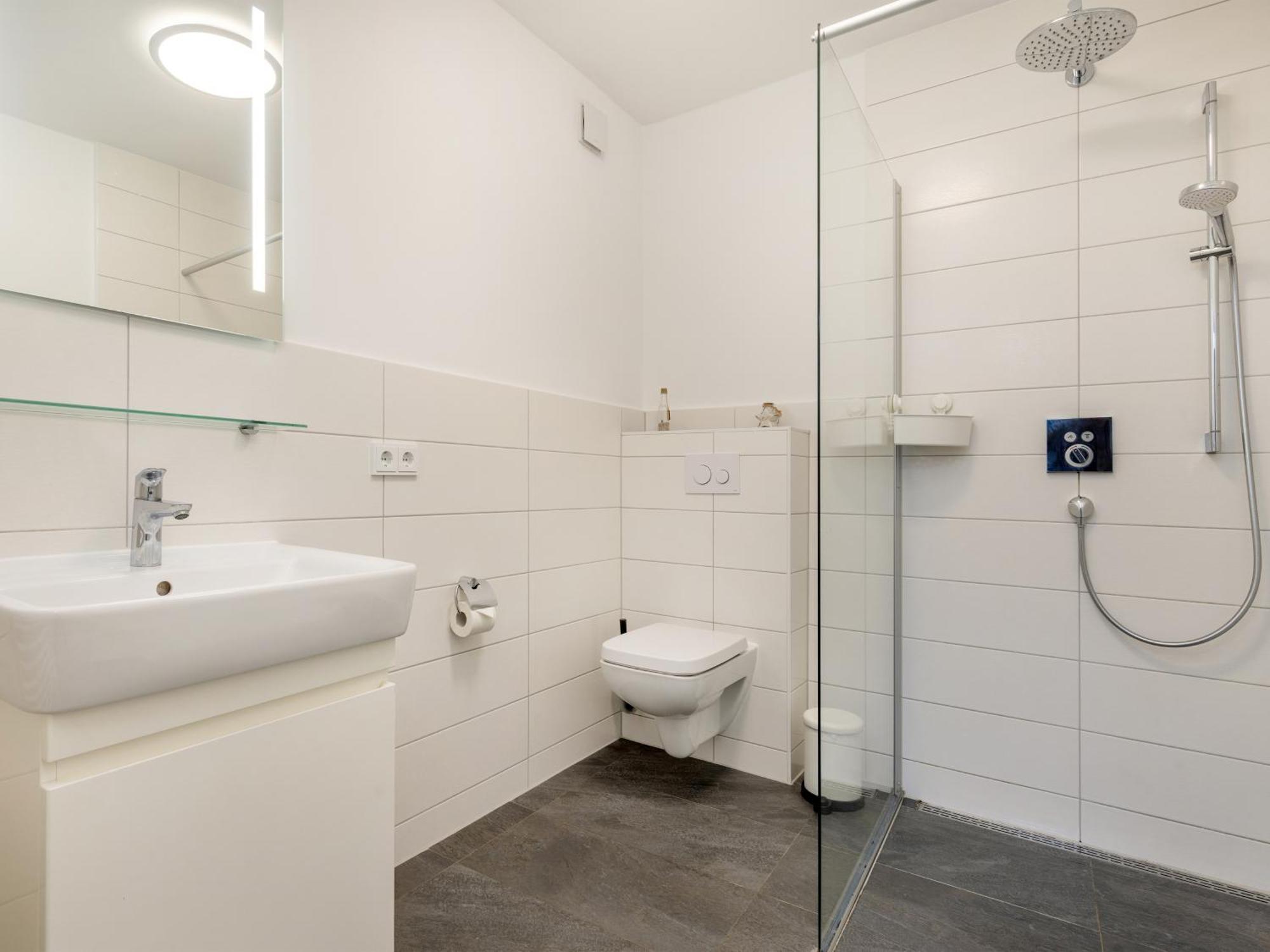 Ferienwohnung Meeresrauschen In Der Residenz Clara Sophia Binz Esterno foto